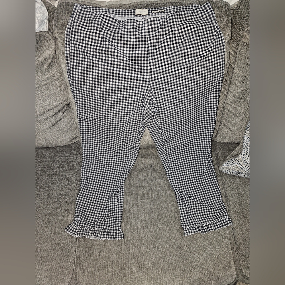 Seductive Pants Sabina Black and White Made In Rumania Size Is From Romania